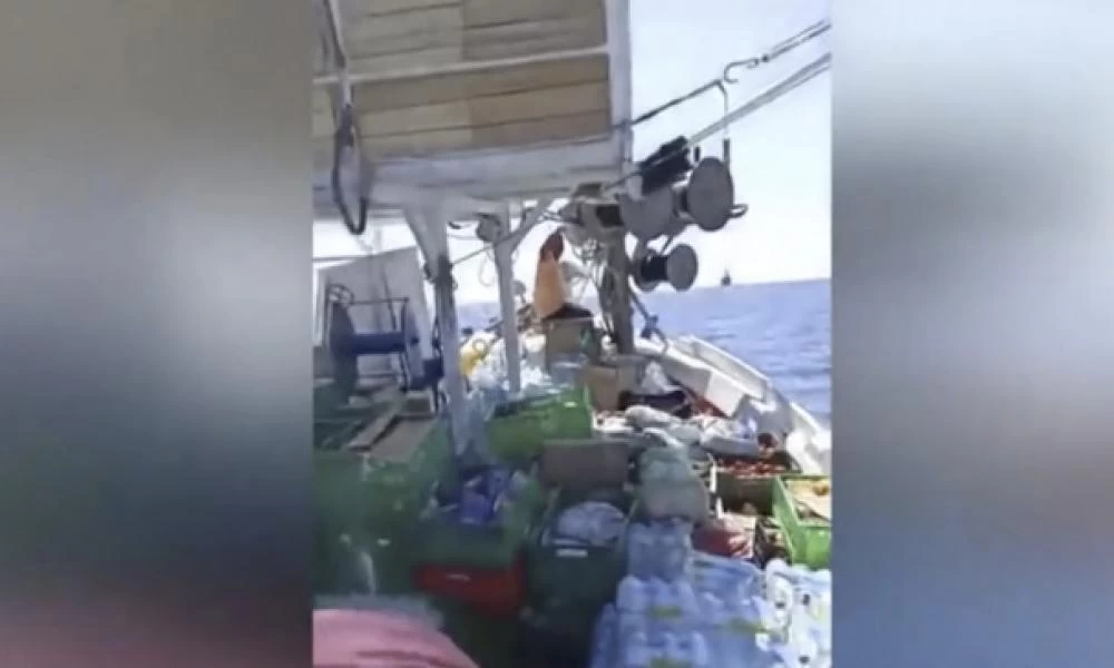 Κρήτη: Ψαράδες και ντόπιοι έστειλαν σπιτικό φαγητό στη φρεγάτα "Λήμνος''